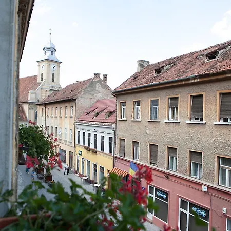 Old City House 2-2